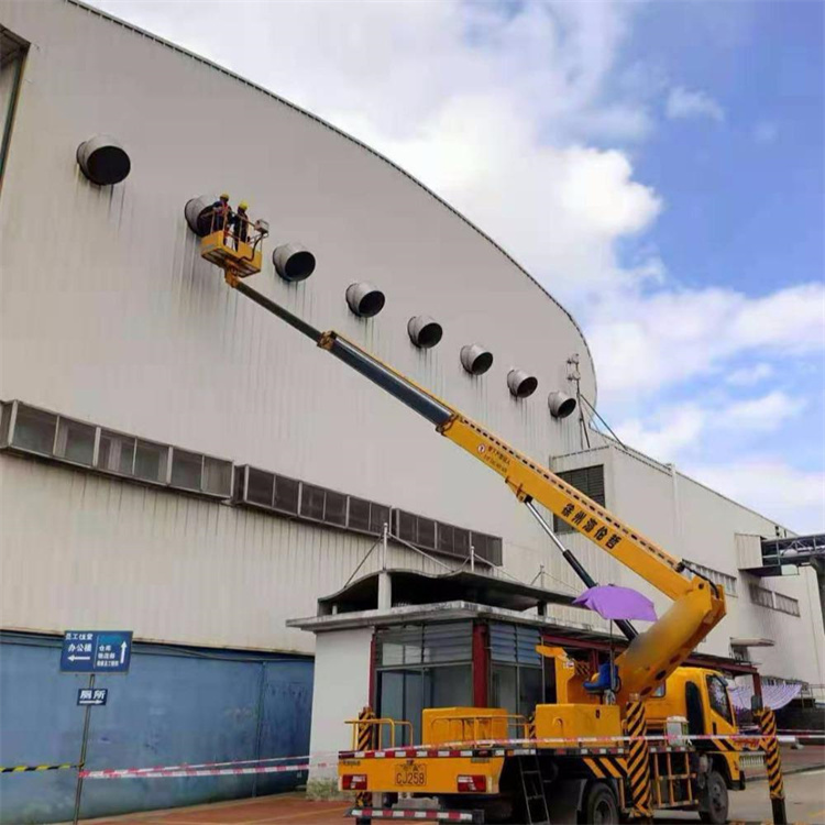 张家口高空作业车出租服务：专业广告牌安装解决方案